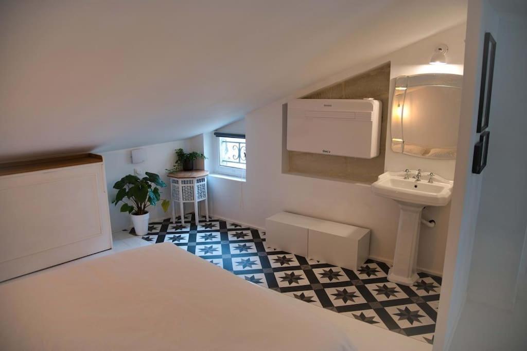 Appartement-Terrasse Centre Historique 위제 외부 사진