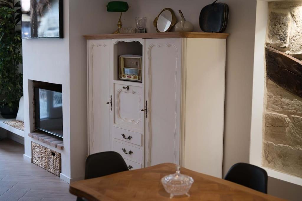 Appartement-Terrasse Centre Historique 위제 외부 사진
