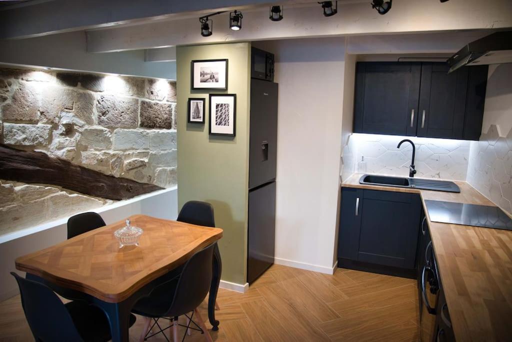 Appartement-Terrasse Centre Historique 위제 외부 사진